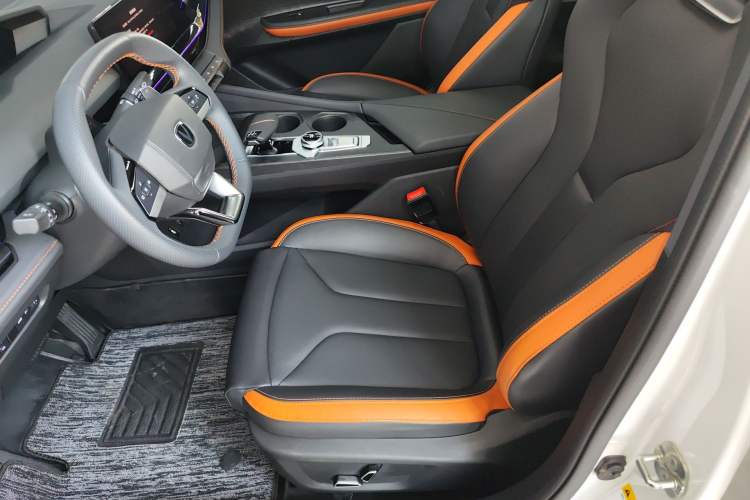 Used CHANGAN UNI-V 2023 1.5T Prestige Model