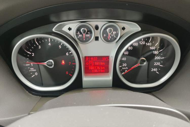 Used Ford Focus 2011 Sedan 1.8L Automatic Fashion Edition