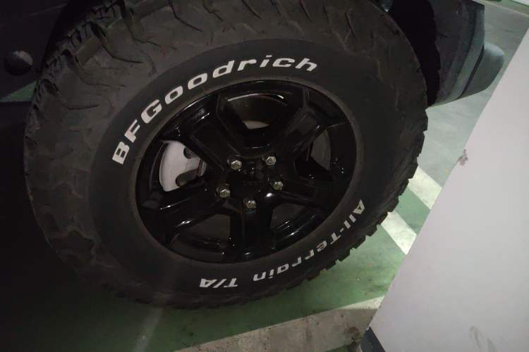 Used Jeep Wrangler 2019 2.0T automatic four-door hardtop parallel imported vehicle