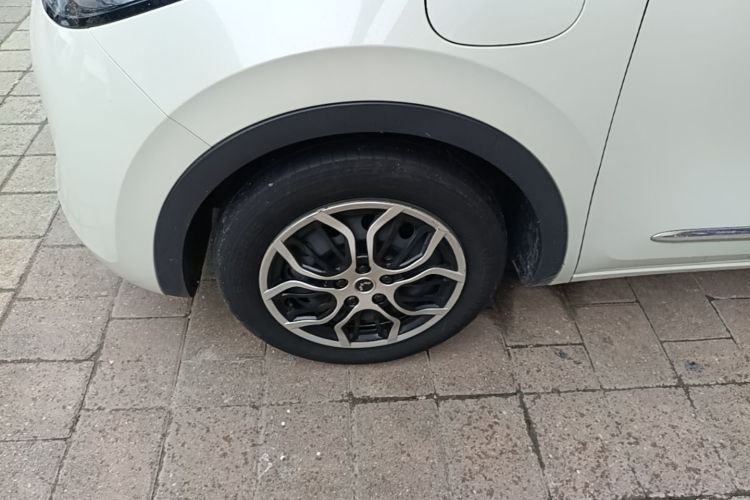 Used Wuling Bingo 2023 410 km Lingxi Deluxe Edition