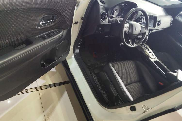 Used Honda XR-V 2017 1.8L EXi CVT Comfort Version