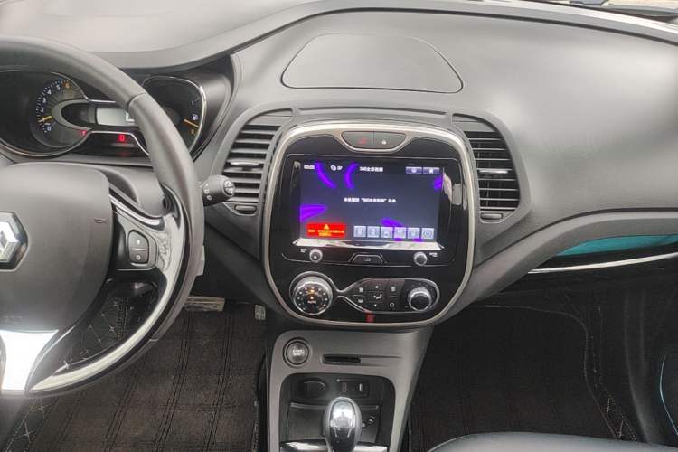 Used Renault Captur 2015 1.2T Automatic Comfort Edition
