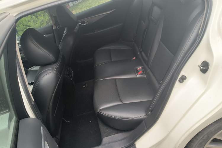 Used Infiniti Q50L 2016 2.0T Enjoyment Edition Left Rear Seat