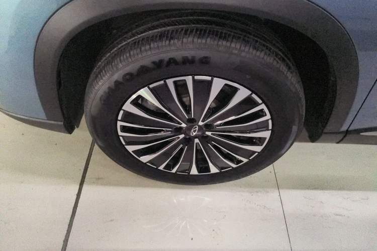 Used Chery Tiggo 8 PLUS C-DM 2025 1.5T 116 km Prestige Version 5 Seats