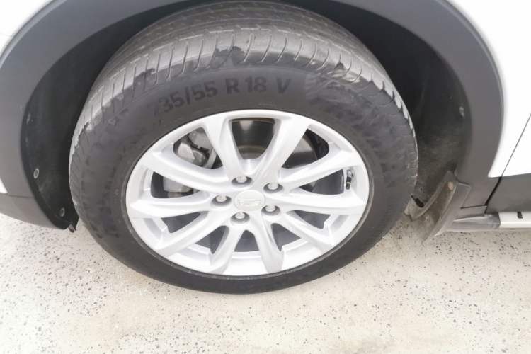 Used Cadillac XT4 2018 28T Two-Wheel Drive Tech Version