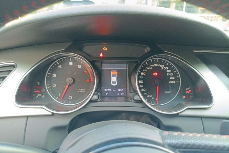 Used Audi A5 2010 3.2 coupe quattro
