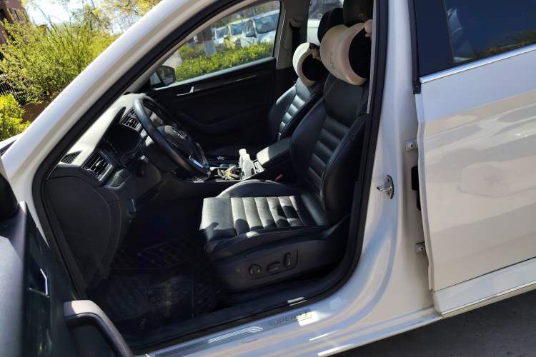 Used Skoda Superb 2016 TSI330 DSG Smart Drive Edition
