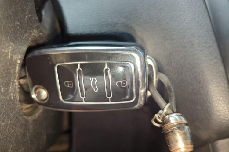 Used Volkswagen Polo 2018 1.5L Automatic Enjoyment Model
