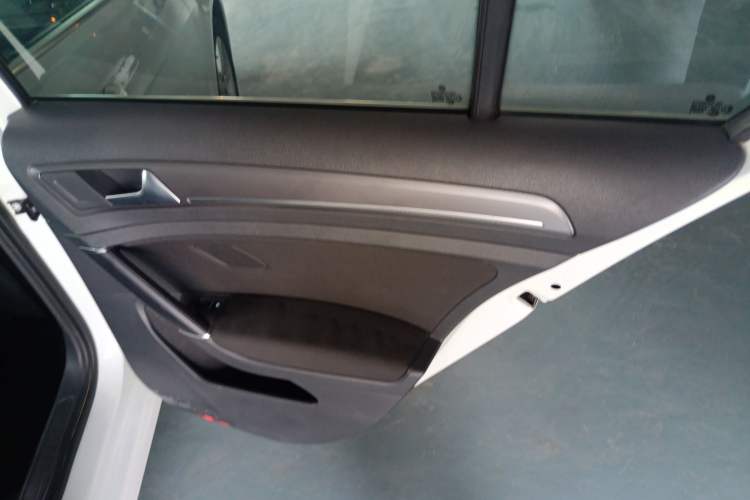 Used Volkswagen Golf 2017 230TSI Automatic Comfort Edition – Celebrating Milestone of One Million Units