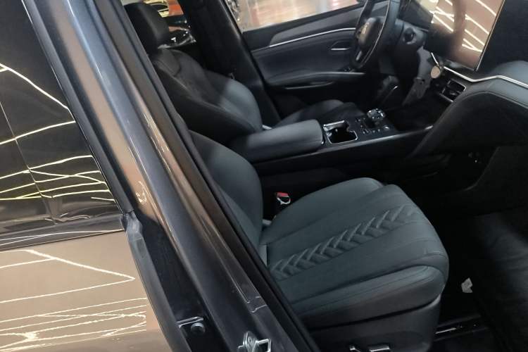 Used BYD Song L DM-i 2025 Intelligent Driving Version 112 km Beyond-Range Type