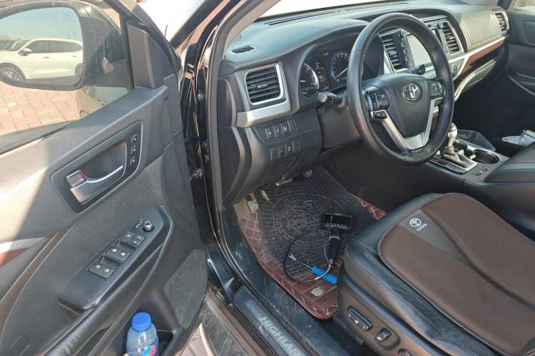 Used Toyota Highlander 2015 2.0T Four-Wheel Drive Ultimate Edition 7-Seater