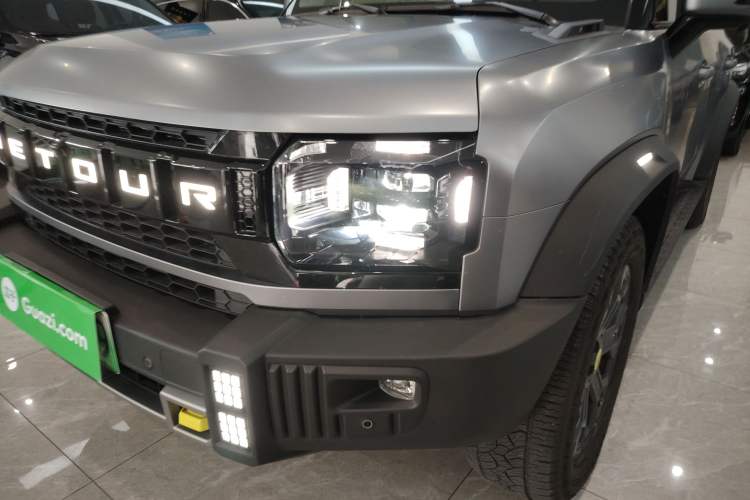 Used JETOUR Traveler C-DM 2024 C-DM 206KM Four-Wheel Drive Wilderness Edition Left Front Headlight