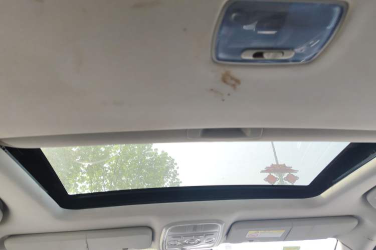 Used Haval H6 2015 Sport Edition 1.5T Automatic Two-Wheel Drive Luxury Model Headliner