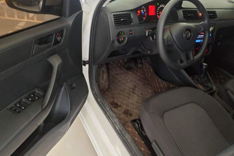 Used Volkswagen Santana 2021 1.5L Automatic Fashion Edition
