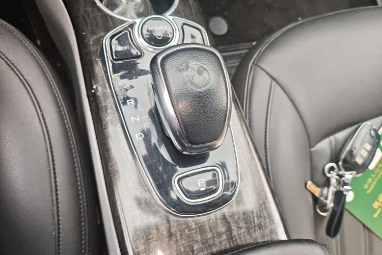 Used Denza 2017 Honor Edition