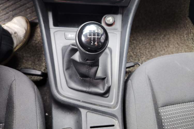 Used Volkswagen Lavida 2015 1.6L Manual Fashion Edition
