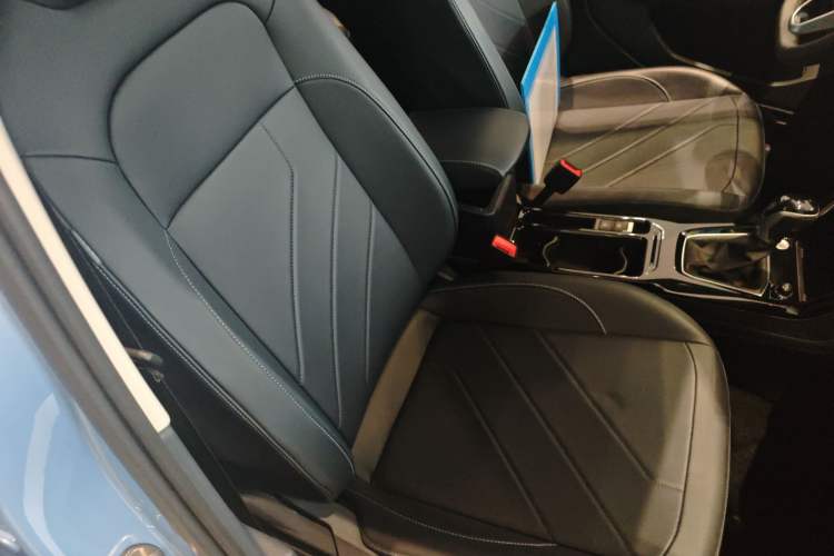 Used Volkswagen Tharu 2025 NewRui 300TSI Prestige Edition Right Front Seat