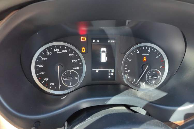 Used Mercedes-Benz Vito 2023 2.0T Elite Version 7 Seats Instrument Cluster