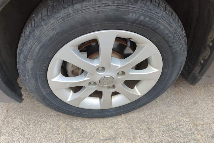 Used Venucia R50X 2013 1.6L Manual Model