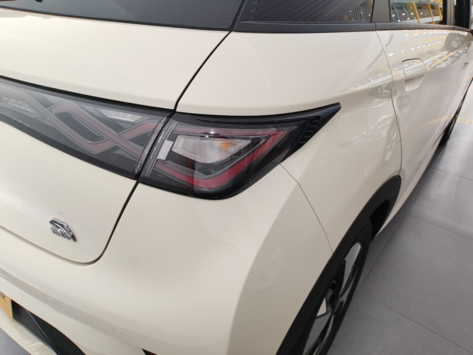 BYD Dolphin 2023 420 km Fashion Edition — снимка 9