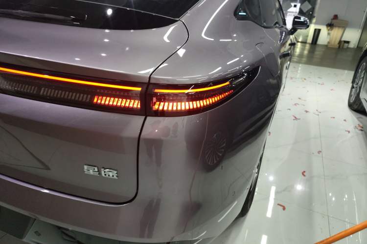 Used EXEED Star Era ES 2025 Extended-Range Max Urban Assisted Driving
