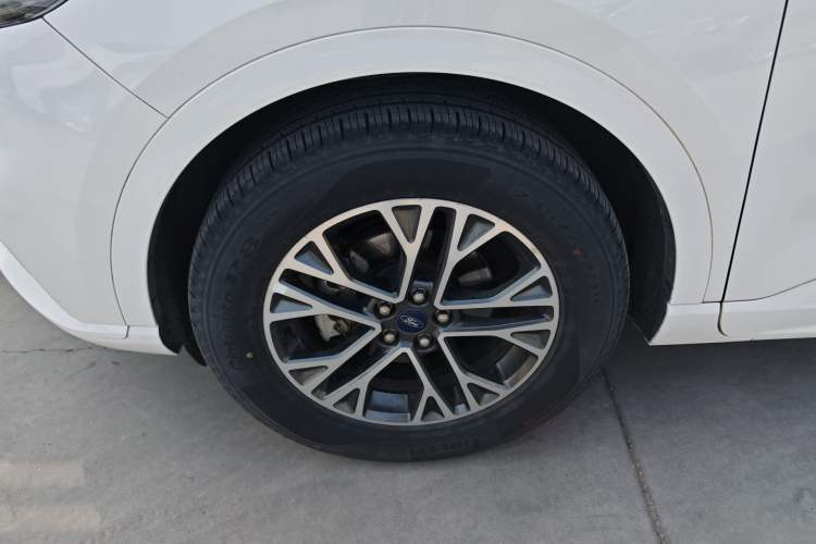 Used Ford Escape 2020 EcoBoost 245 Four-Wheel Drive Luxury Edition