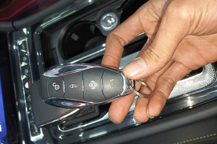 Used Hongqi H6 2023 2.0T ZhiZhen Edition