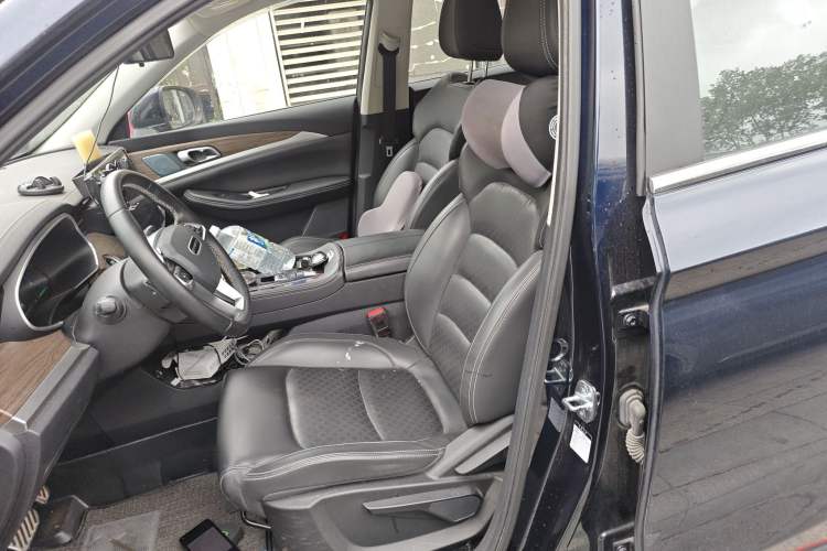 Used Skyworth HT-i 2024 Struggle Edition Left Front Seat