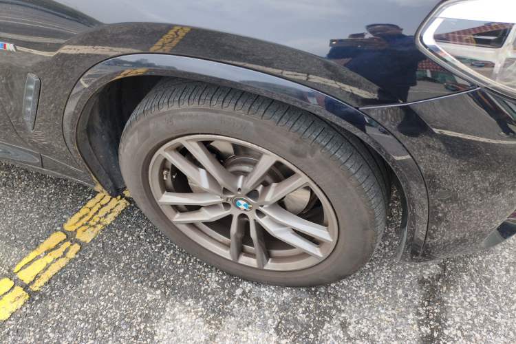 Used BMW X3 2020 xDrive28i M Sport Package Right Front Wheel Hub