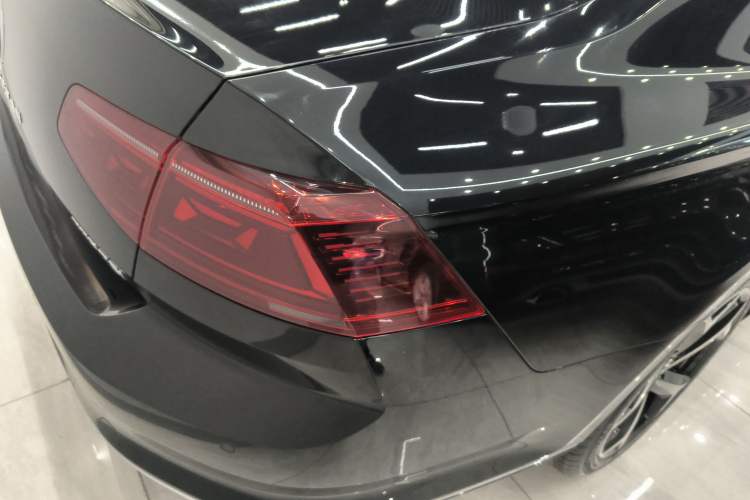 Used Volkswagen Magotan 2023 2 Million Units Commemorative Edition 330TSI DSG Luxury Version
