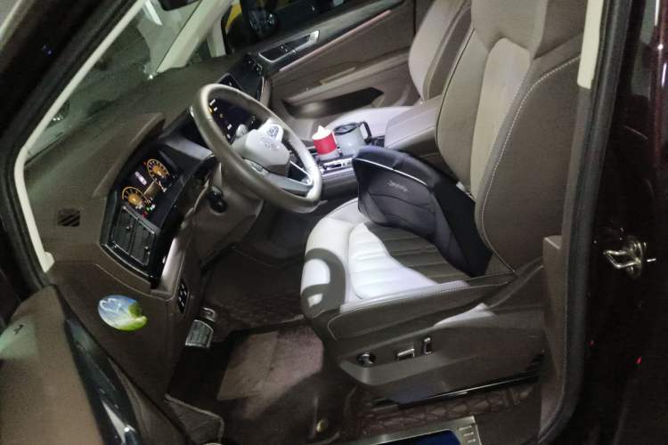 Used Volkswagen Viloran 2022 380TSI Luxury Edition
