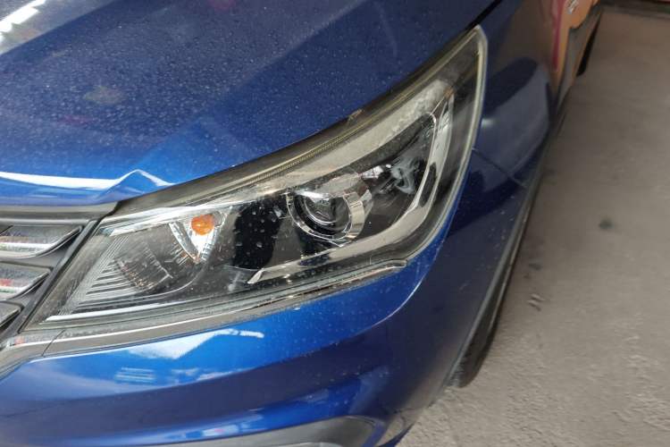 Used Baojun 310W 2017 1.5L Manual Fashion Model China V