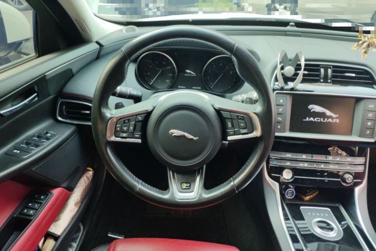 Used Jaguar XE 2015 2.0T 200 PS R-Sport
