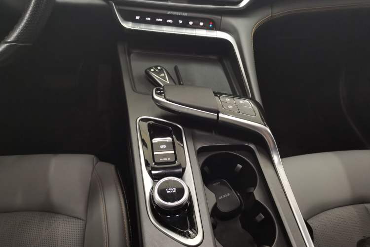 Used Changan UNI-T 2022 1.5T Prestige Version
