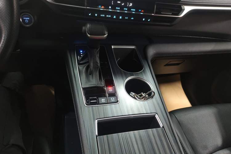 Used Toyota Sienna 2021 2.5L Hybrid Premium Edition