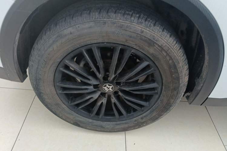 Used Venucia V 2021 260T Idol Edition Right Rear Wheel Hub