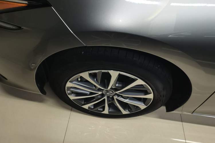 Used Lexus ES 2021 200 Excellence Edition