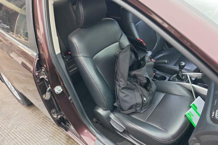 Used Kia Forte 2014 1.6L MT GL
