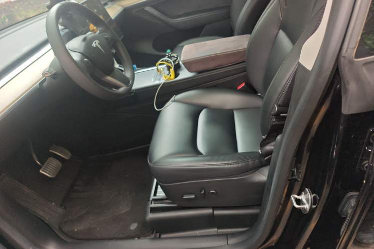 Used Tesla Model Y 2022 Rear-Wheel-Drive Version