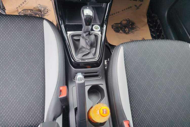 Used Volkswagen Tacqua 2020 1.5L Automatic Yue Gear Lever