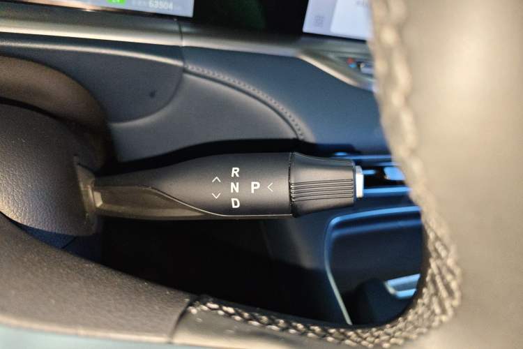 Used VOYAH FREE 2024 Ultra-Long Range Intelligent Driving Version Gear Lever