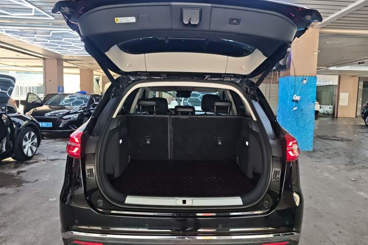 Used Hongqi HS5 2019 2.0T Smart Connect Flagship Edition Trunk