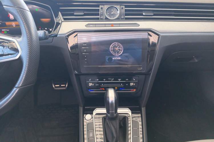 Used Volkswagen Magotan 2023 2 Million Units Limited Edition 330TSI DSG Leading Version