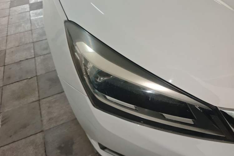 Used CHANGAN Alsvin V7 2015 1.6L Automatic Enjoyment Model China IV Standard
