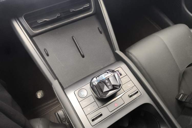 Used BYD Qin L 2024 DM-i 80KM Leading Model