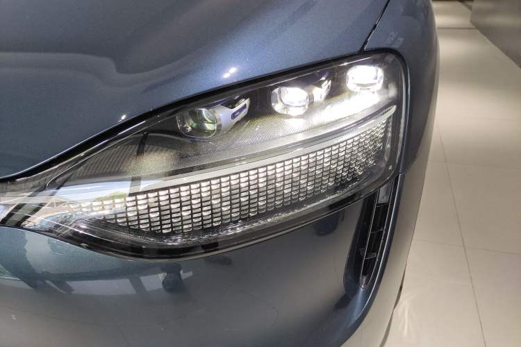 Used Hima AITO M9 2024 Range-Extended Max Edition 42 kWh 6-Seater Version