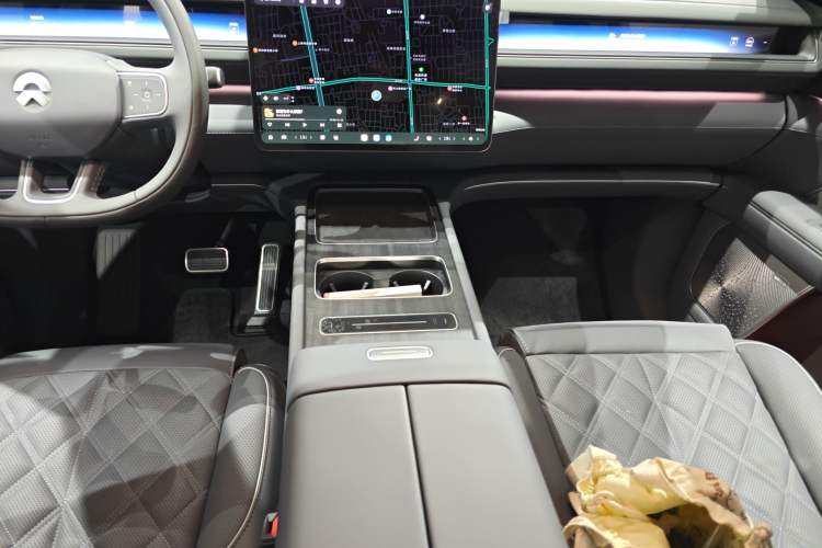 Used Nio ES8 2026 Model 6-seat Executive Luxury Edition Gear Lever