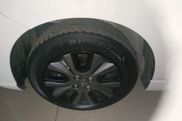 Used Honda Fit 2021 1.5L CVT Trendy Sports Edition Left Front Wheel Hub