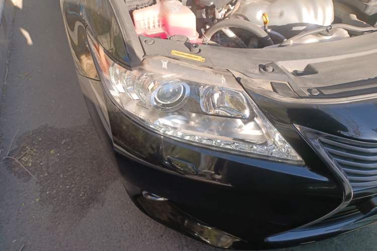 Used Lexus ES 2013 300h Elite Edition