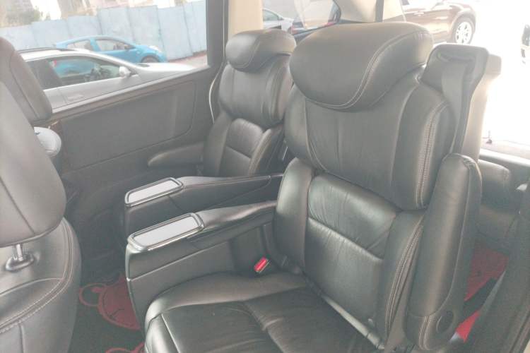 Used Honda Elysion 2016 2.4L Luxury Edition
